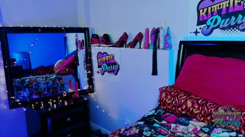 Kittie Purry online show from 01.08.25