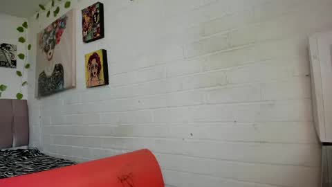  KITTY online show from 05.04.26