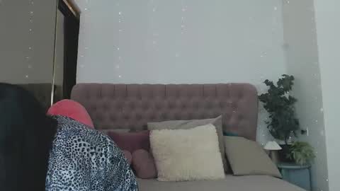 kitty_cut1ee_ online show from 02.25.26