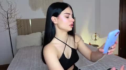 Snapshot of kitty_cut1ee_ chatting on 06.12.26 kitty_cut1ee_ online show from 06.12.26