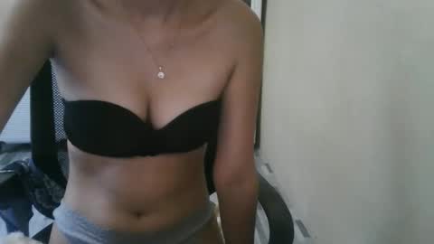 kitty_fussy online show from 10.05.25