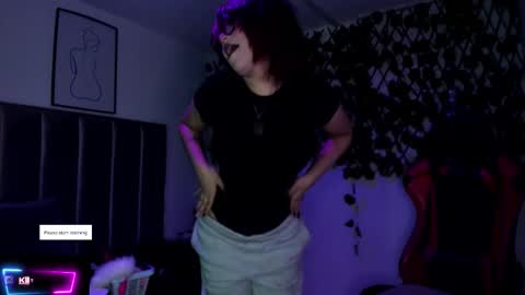 Camila online show from 10.17.25