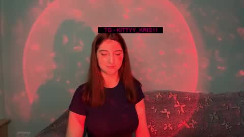 Snapshot of kitty_kristy1 chatting on 11.30.25 kitty_kristy1 online show from 11.30.25