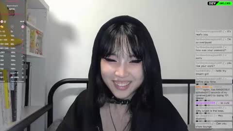 Snapshot of kitty_krush chatting on 10.20.25 Kitty online show from 10.20.25