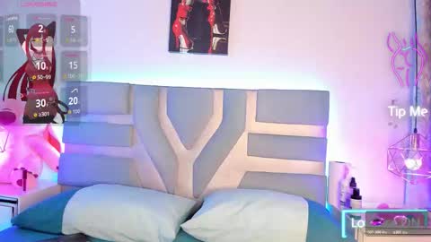 Snapshot of kitty_love01 chatting on 11.19.25 kitty_love01 online show from 11.19.25