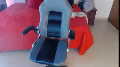 Kitty online show from 01.22.25