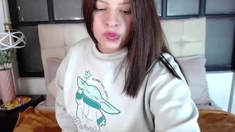 Snapshot of kitty_vibes_ chatting on 11.02.25 K I T T Y   online show from 11.02.25