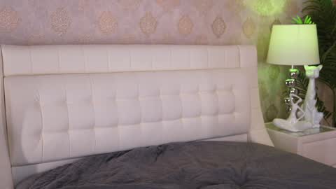 Snapshot of kittycaitlin chatting on 11.06.25 Katya online show from 11.06.25