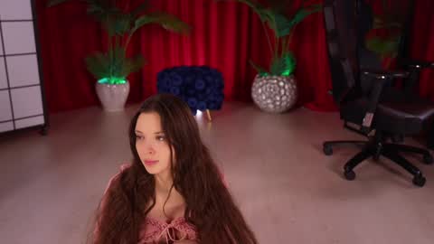 Snapshot of kittycaitlin chatting on 12.03.25 Katya online show from 12.03.25