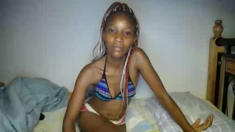 Snapshot of kittyfay_ chatting on 09.16.25 Fay online show from 09.16.25