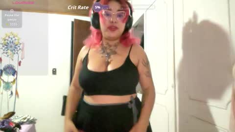 Snapshot of kittyjohns chatting on 12.05.25 kitty doll online show from 12.05.25