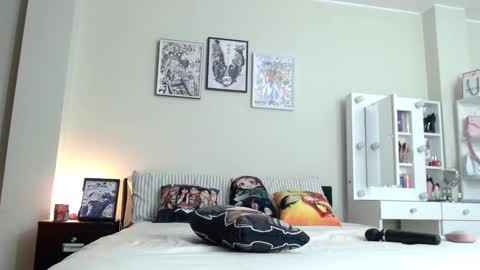 Isabel online show from 02.08.25