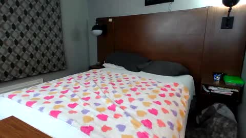 Snapshot of kittykat_1999 chatting on 02.24.25 kittykat 1999 online show from 02.24.25