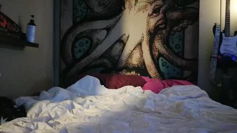 Snapshot of kittykat_1999 chatting on 09.19.25 kittykat 1999 online show from 09.19.25