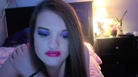 Snapshot of kittykat_1999 chatting on 02.24.26 kittykat 1999 online show from 02.24.26