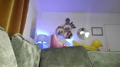 Snapshot of kittykreams chatting on 01.17.26 Kitty Kreams online show from 01.17.26