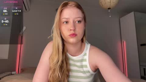 Snapshot of kittyloffe chatting on 06.10.26 Monika online show from 06.10.26