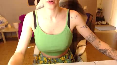 KittyloveMoon online show from 05.06.26