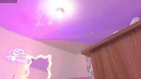 Kitty  online show from 11.27.25