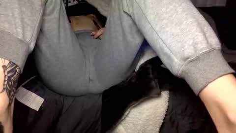 Snapshot of kittysub6969 chatting on 12.17.25 Kitty Sub online show from 12.17.25