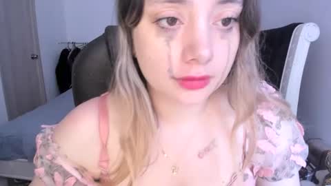 kittywantslove23 online show from 10.19.25