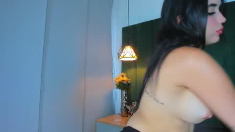 K I T T Y Y  online show from 10.03.25