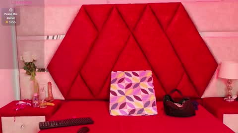 Snapshot of kity_spiderr chatting on 09.15.25 Luisa y Jairo online show from 09.15.25