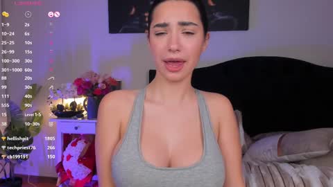 Snapshot of kity_sweet chatting on 03.10.25 Erika online show from 03.10.25