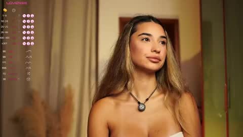 Snapshot of kity_sweet chatting on 09.30.25 Erika online show from 09.30.25