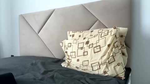 Snapshot of kiwigray chatting on 02.26.25 kiwigray online show from 02.26.25