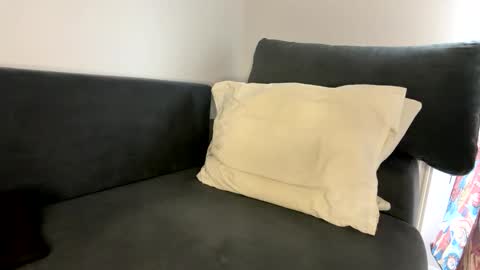 Snapshot of kiwigray chatting on 11.22.25 kiwigray online show from 11.22.25