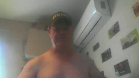 kiwiguy19773 online show from 04.01.26
