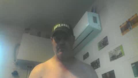 kiwiguy19773 online show from 04.05.26