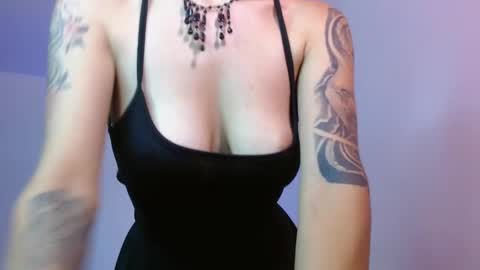 kiyu online show from 12.06.24