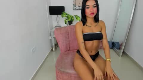 Snapshot of kizzy_olsson chatting on 03.25.26 Katherine online show from 03.25.26