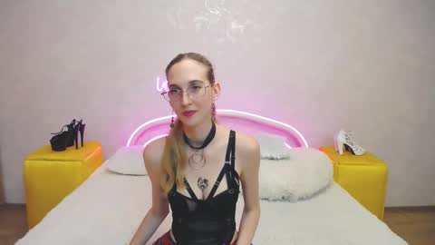 Klary online show from 02.19.25