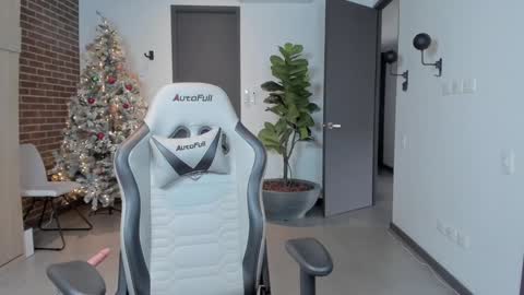 Christina online show from 12.27.24