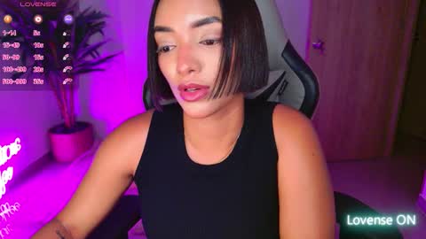 Christina online show from 09.26.25