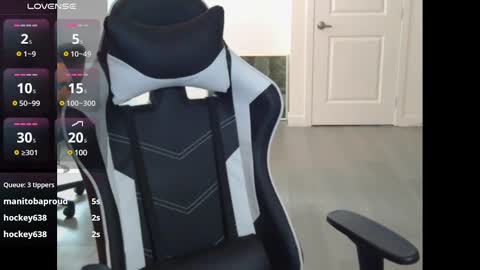 Snapshot of kleokills chatting on 12.15.24 kleokills online show from 12.15.24