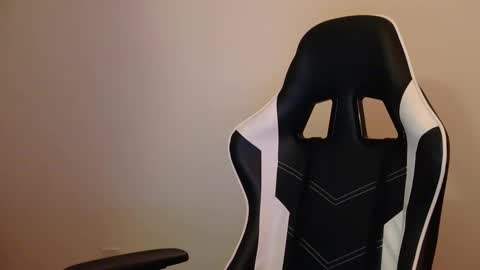 Snapshot of kleokills chatting on 01.17.25 kleokills online show from 01.17.25