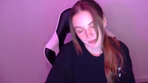 Snapshot of kleokills chatting on 02.04.25 kleokills online show from 02.04.25