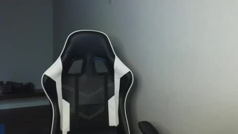 Snapshot of kleokills chatting on 02.16.26 kleokills online show from 02.16.26