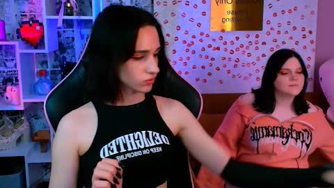 Snapshot of kleri_s chatting on 05.21.26 kleri_s online show from 05.21.26
