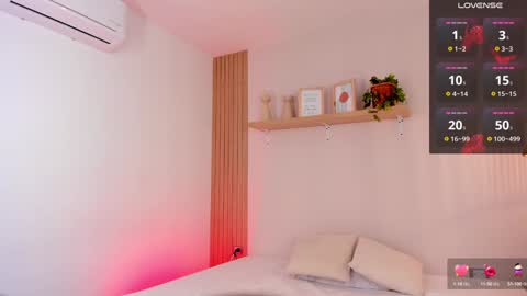   online show from 02.08.25