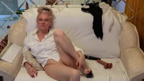 ALYONA online show from 03.08.25