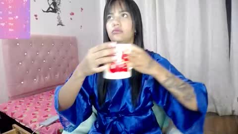 Snapshot of kloy_sech chatting on 10.22.25 Valen online show from 10.22.25