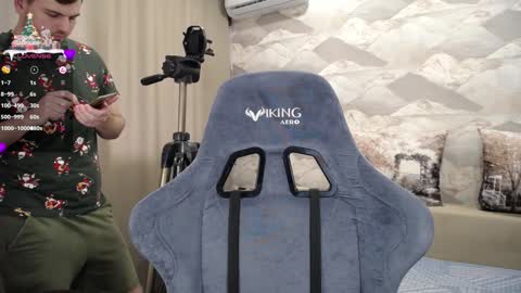 Snapshot of knight_5 chatting on 01.07.25 Carter. online show from 01.07.25