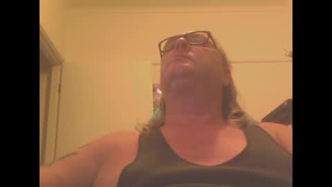 Snapshot of knobout chatting on 12.16.24 knobout online show from 12.16.24