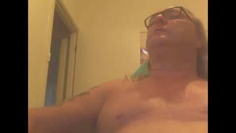 Snapshot of knobout chatting on 01.13.25 knobout online show from 01.13.25