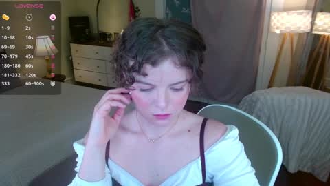 knowlita  online show from 02.01.25